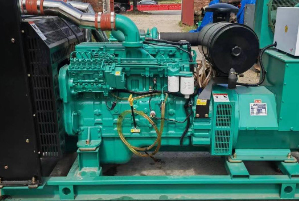 柴油发电机维修中的电压不稳定的根源